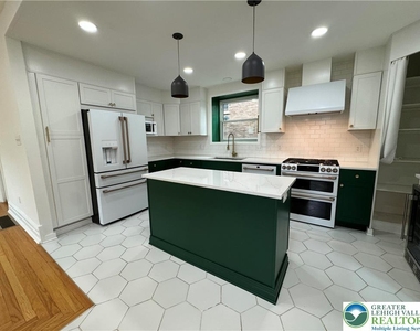 2201 W Gordon Street - Photo Thumbnail 29
