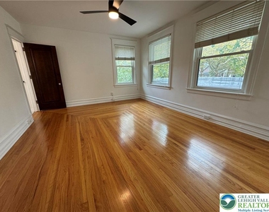 2201 W Gordon Street - Photo Thumbnail 41