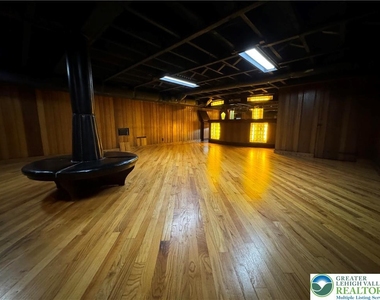 2201 W Gordon Street - Photo Thumbnail 77