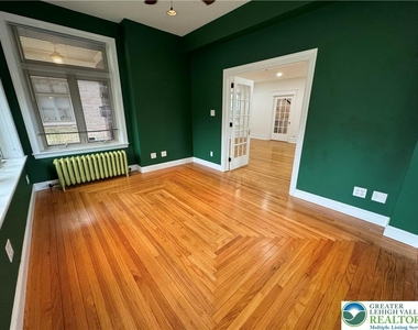2201 W Gordon Street - Photo Thumbnail 11