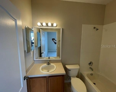10817 Savannah Wood Drive - Photo Thumbnail 16