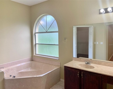 3878 Kingston Oaks Cove - Photo Thumbnail 9