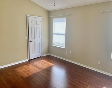 3878 Kingston Oaks Cove - Photo Thumbnail 11