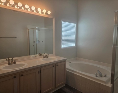 901 Beresford Way - Photo Thumbnail 18