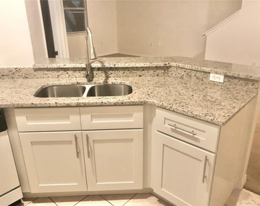2640 Legacy Villas Drive - Photo Thumbnail 3