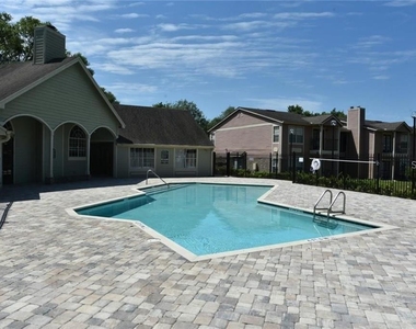 2550 N Alafaya Trail - Photo Thumbnail 9
