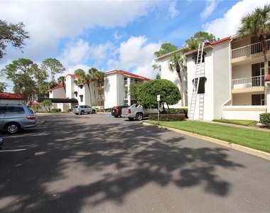 451 Hamptoncrest Circle - Photo Thumbnail 2