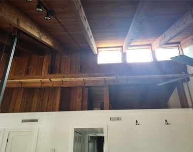 205 Fairway Drive - Photo Thumbnail 21