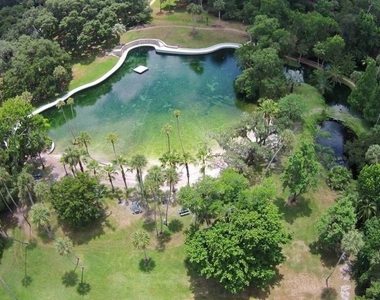 205 Fairway Drive - Photo Thumbnail 31