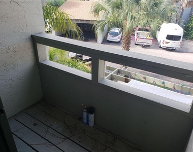 205 Fairway Drive - Photo Thumbnail 19
