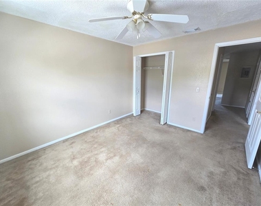 9933 Sweepstakes Lane - Photo Thumbnail 8