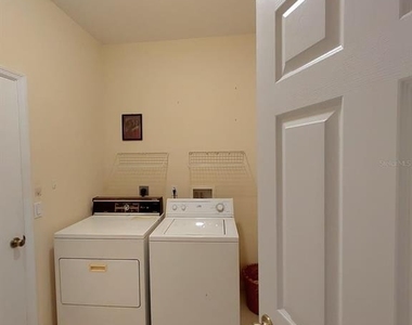 2633 Ne 27th Street - Photo Thumbnail 16