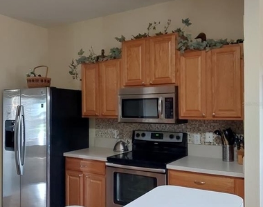 2633 Ne 27th Street - Photo Thumbnail 13