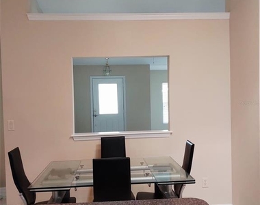 1102 Ne 21st Terrace - Photo Thumbnail 30