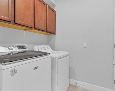 2795 Bolzano Drive - Photo Thumbnail 25
