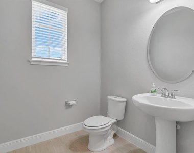 2795 Bolzano Drive - Photo Thumbnail 29