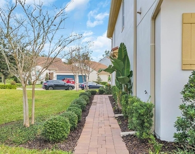 2795 Bolzano Drive - Photo Thumbnail 2