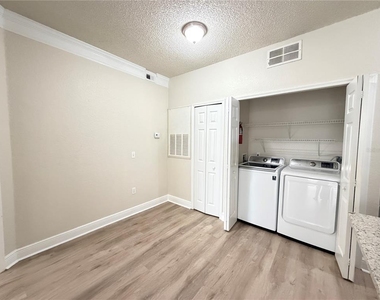 13015 Plantation Park Circle - Photo Thumbnail 8