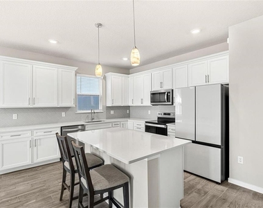 14334 Noto Avenue - Photo Thumbnail 8