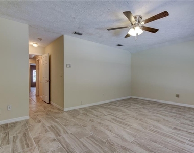 10406 Reclinata Lane - Photo Thumbnail 41