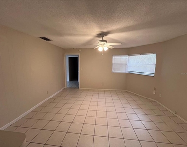 2730 Prince John Road - Photo Thumbnail 5