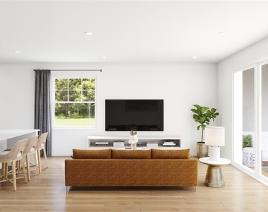 10040 Blackstone Creek Court - Photo Thumbnail 4