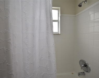 4825 Loretta Lane - Photo Thumbnail 16