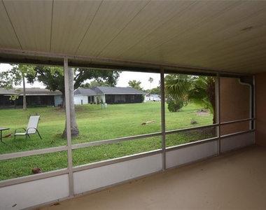4825 Loretta Lane - Photo Thumbnail 25