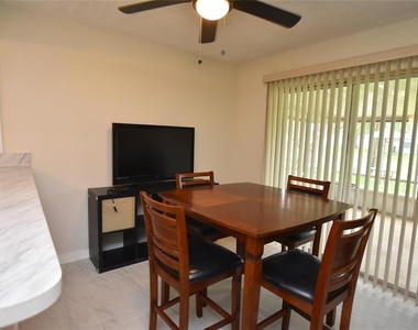 4825 Loretta Lane - Photo Thumbnail 7