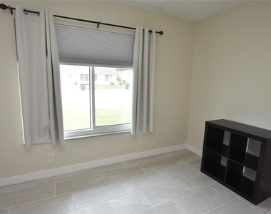 4825 Loretta Lane - Photo Thumbnail 21