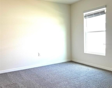 6527 Se 1st Loop - Photo Thumbnail 16
