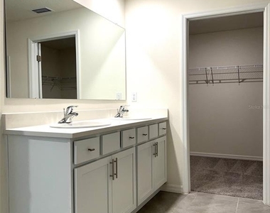 6527 Se 1st Loop - Photo Thumbnail 8