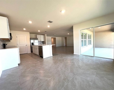 6527 Se 1st Loop - Photo Thumbnail 4