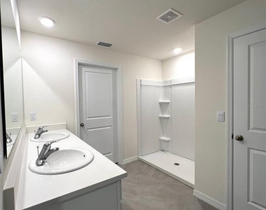 6527 Se 1st Loop - Photo Thumbnail 9