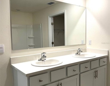 6527 Se 1st Loop - Photo Thumbnail 12