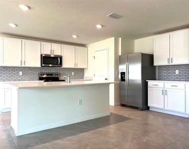 6527 Se 1st Loop - Photo Thumbnail 3