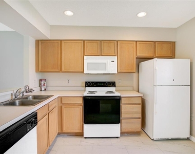 13324 Fairway Glen Drive - Photo Thumbnail 3