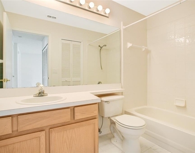 13324 Fairway Glen Drive - Photo Thumbnail 8