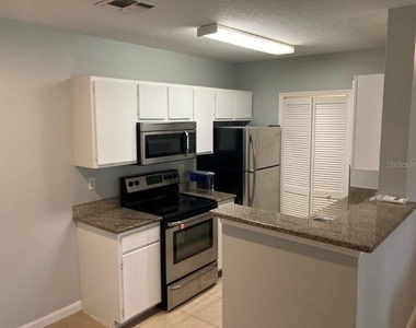 4352 S Kirkman Road - Photo Thumbnail 3