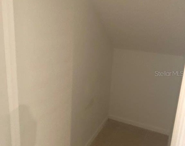 4352 S Kirkman Road - Photo Thumbnail 6
