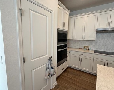 13881 Easdale Alley - Photo Thumbnail 12