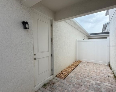 13881 Easdale Alley - Photo Thumbnail 39