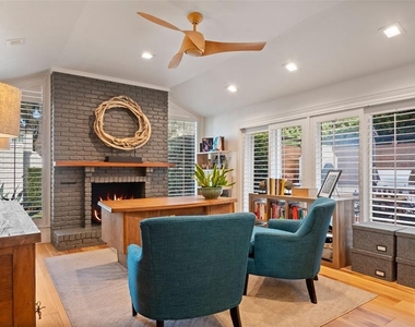 1760 Alabama Drive - Photo Thumbnail 24