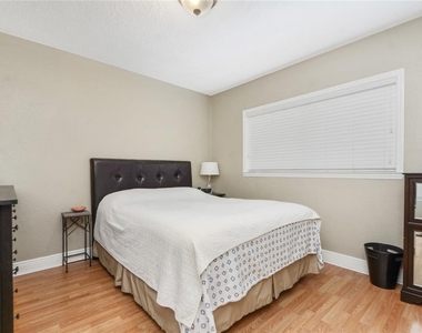 225 E New Hampshire Street - Photo Thumbnail 10