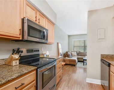 225 E New Hampshire Street - Photo Thumbnail 8