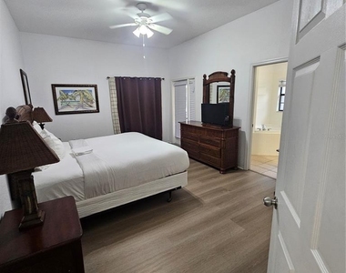 9055 Treasure Trove Lane - Photo Thumbnail 12