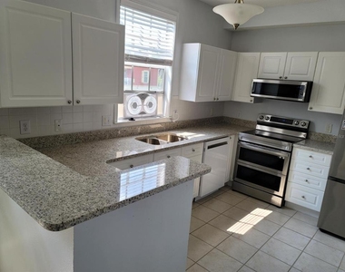 265 Goldenrain Drive - Photo Thumbnail 3