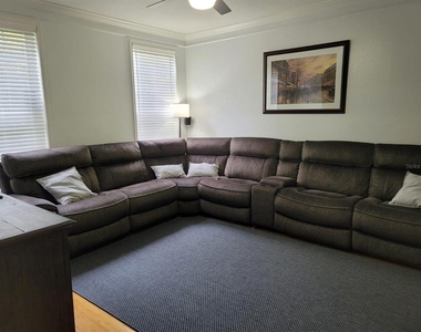 265 Goldenrain Drive - Photo Thumbnail 17
