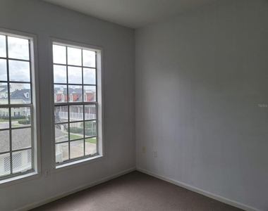 265 Goldenrain Drive - Photo Thumbnail 19