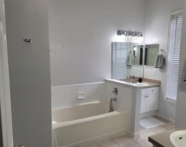 265 Goldenrain Drive - Photo Thumbnail 8
